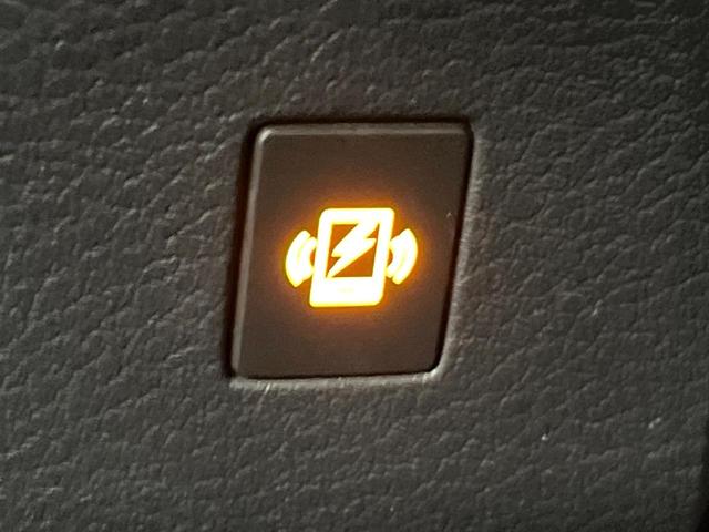 セレナ ハイウェイスターV フリップダウンモニター 純正12.3型ナビ 全周囲カメラ デジタルインナーミラー ワイヤレス充電 防水シート プロパイロット ハンズフリー機能付両側電動ドア リアオートエアコン LEDヘッド&フォグ(62枚目)