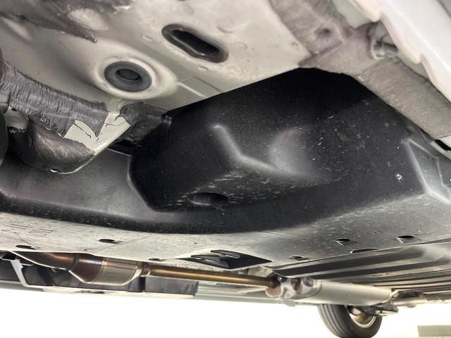 ヴォクシー ハイブリッドＳ－Ｚ　フリップダウンモニター　ドライビングサポートパッケージ　純正１０．５型ナビ　バックカメラ　ブラインドスポットモニター　３眼ＬＥＤヘッド　両側電動ドア　リアオートエアコン　シートヒーター　スマートキー（34枚目）