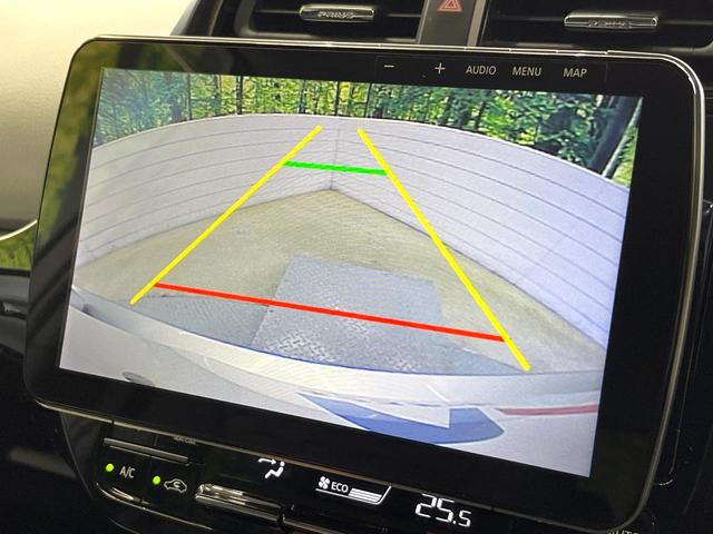 プリウスＰＨＶ Ｓ　ＳＤナビ　バックカメラ　１００Ｖ電源　衝突被害軽減システム　禁煙車　ドラレコ　コーナーセンサー　スマートキー　ＬＥＤヘッド　ビルトインＥＴＣ　オートハイビーム　車線逸脱警報　オートライト（5枚目）