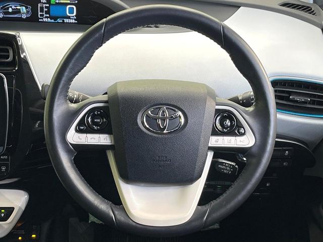 プリウスＰＨＶ Ｓ　ＳＤナビ　バックカメラ　１００Ｖ電源　衝突被害軽減システム　禁煙車　ドラレコ　コーナーセンサー　スマートキー　ＬＥＤヘッド　ビルトインＥＴＣ　オートハイビーム　車線逸脱警報　オートライト（11枚目）