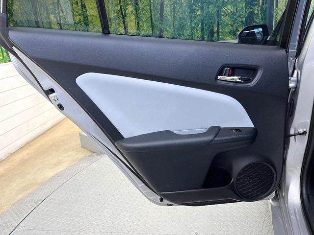 プリウスＰＨＶ Ｓ　ＳＤナビ　バックカメラ　１００Ｖ電源　衝突被害軽減システム　禁煙車　ドラレコ　コーナーセンサー　スマートキー　ＬＥＤヘッド　ビルトインＥＴＣ　オートハイビーム　車線逸脱警報　オートライト（42枚目）