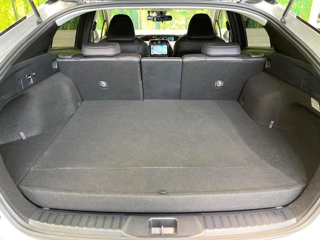 プリウスＰＨＶ Ｓ　ＳＤナビ　バックカメラ　１００Ｖ電源　衝突被害軽減システム　禁煙車　ドラレコ　コーナーセンサー　スマートキー　ＬＥＤヘッド　ビルトインＥＴＣ　オートハイビーム　車線逸脱警報　オートライト（45枚目）