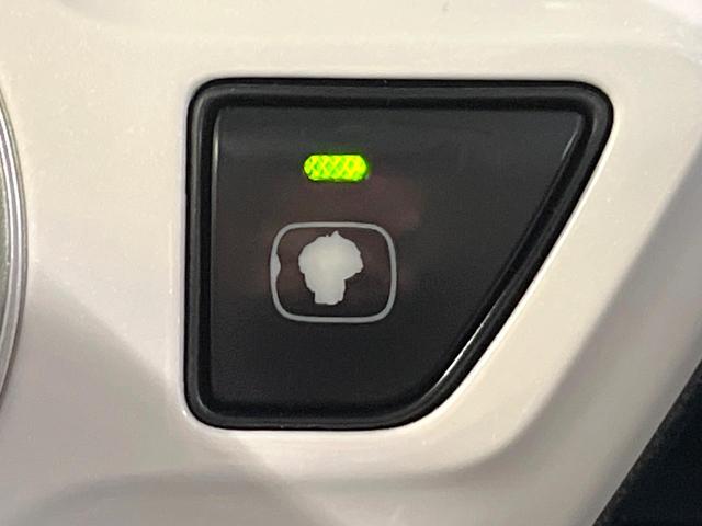 プリウスＰＨＶ Ｓ　ＳＤナビ　バックカメラ　１００Ｖ電源　衝突被害軽減システム　禁煙車　ドラレコ　コーナーセンサー　スマートキー　ＬＥＤヘッド　ビルトインＥＴＣ　オートハイビーム　車線逸脱警報　オートライト（64枚目）