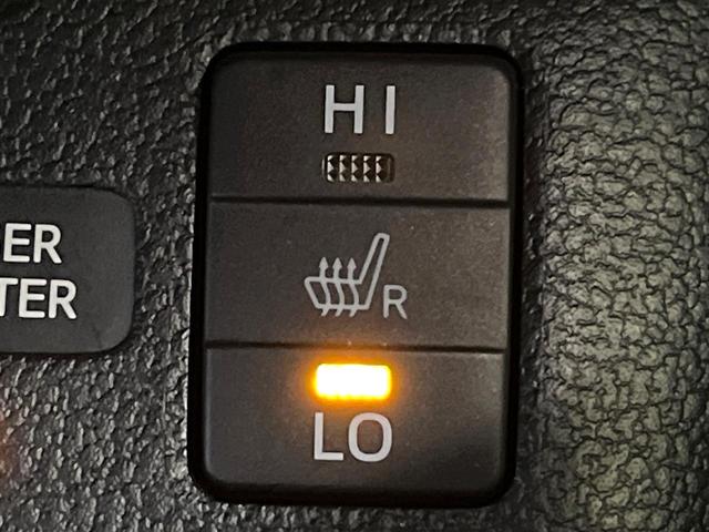 プリウスＰＨＶ Ｓ　ＳＤナビ　バックカメラ　１００Ｖ電源　衝突被害軽減システム　禁煙車　ドラレコ　コーナーセンサー　スマートキー　ＬＥＤヘッド　ビルトインＥＴＣ　オートハイビーム　車線逸脱警報　オートライト（76枚目）