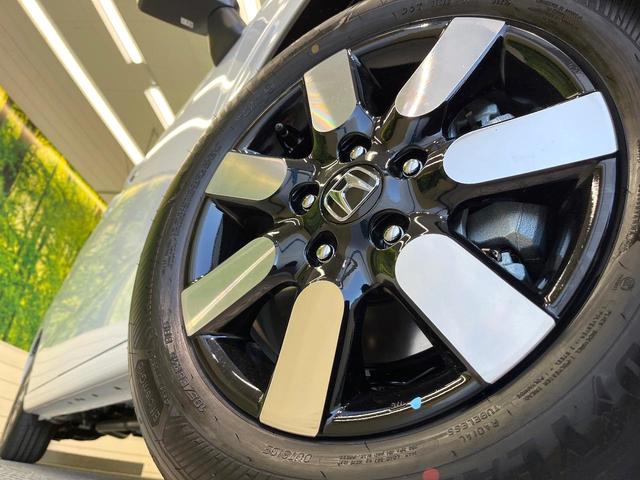 フリード エアー　ＥＸ　登録済未使用車　ホンダセンシング　アダプティブクルーズ　ブラインドスポットモニター　両側電動ドア　シートヒーター　ＬＥＤヘッド　オートハイビーム　オートエアコン　純正１５インチアルミ　スマートキー（13枚目）