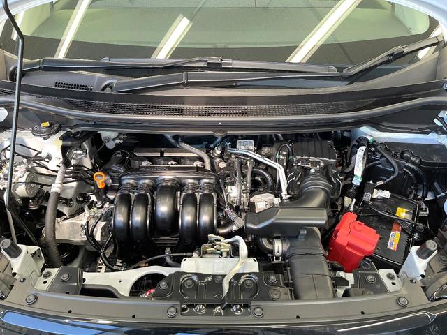 フリード エアー　ＥＸ　登録済未使用車　ホンダセンシング　アダプティブクルーズ　ブラインドスポットモニター　両側電動ドア　シートヒーター　ＬＥＤヘッド　オートハイビーム　オートエアコン　純正１５インチアルミ　スマートキー（17枚目）