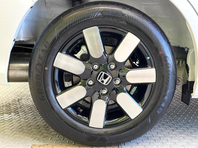 フリード エアー　ＥＸ　登録済未使用車　ホンダセンシング　アダプティブクルーズ　ブラインドスポットモニター　両側電動ドア　シートヒーター　ＬＥＤヘッド　オートハイビーム　オートエアコン　純正１５インチアルミ　スマートキー（23枚目）