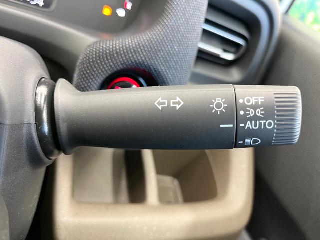 フリード エアー　ＥＸ　登録済未使用車　ホンダセンシング　アダプティブクルーズ　ブラインドスポットモニター　両側電動ドア　シートヒーター　ＬＥＤヘッド　オートハイビーム　オートエアコン　純正１５インチアルミ　スマートキー（50枚目）