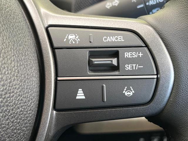 フリード エアー　ＥＸ　登録済未使用車　ホンダセンシング　アダプティブクルーズ　ブラインドスポットモニター　両側電動ドア　シートヒーター　ＬＥＤヘッド　オートハイビーム　オートエアコン　純正１５インチアルミ　スマートキー（52枚目）