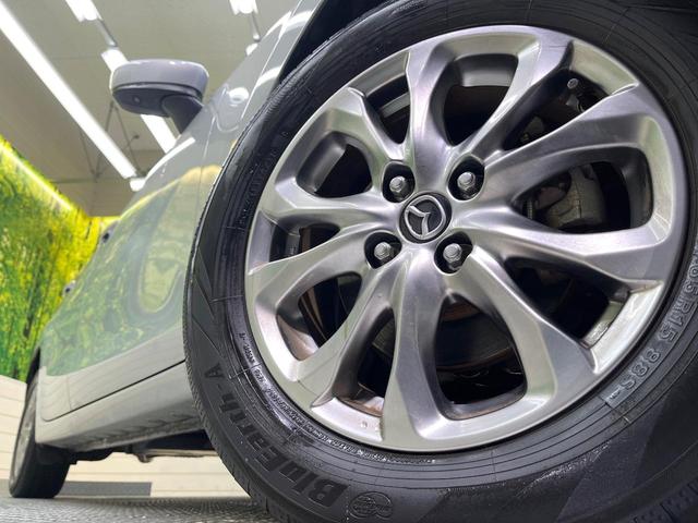 �y�����P�T�C���`�A���~�z�C�[���z�O�ςɃ}�b�`���������A���~�z�C�[���𑕒����Ă���܂��B�e��ЊO�A���~�z�C�[����A�X�^�b�h���X�^�C�����戵�����Ă���܂��B���񂲑��k����������