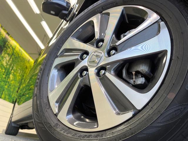 フリードハイブリッド ハイブリッド・Ｇホンダセンシング　純正ナビ　バックカメラ　フルセグ　アダプティブクルーズ　両側電動ドア　シートヒーター　ＬＥＤヘッド　純正１５インチアルミ　ハーフレザー　オートライト　オートエアコン　スマートキー　ＥＴＣ（14枚目）