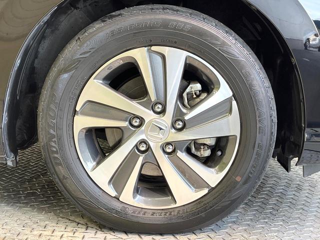 フリードハイブリッド ハイブリッド・Ｇホンダセンシング　純正ナビ　バックカメラ　フルセグ　アダプティブクルーズ　両側電動ドア　シートヒーター　ＬＥＤヘッド　純正１５インチアルミ　ハーフレザー　オートライト　オートエアコン　スマートキー　ＥＴＣ（23枚目）