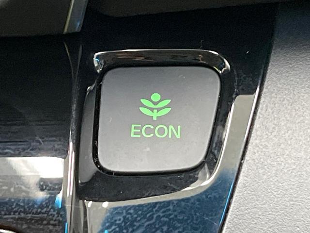 フリードハイブリッド ハイブリッド・Ｇホンダセンシング　純正ナビ　バックカメラ　フルセグ　アダプティブクルーズ　両側電動ドア　シートヒーター　ＬＥＤヘッド　純正１５インチアルミ　ハーフレザー　オートライト　オートエアコン　スマートキー　ＥＴＣ（63枚目）