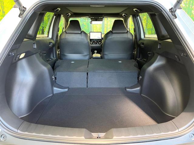 カローラクロス ハイブリッド　Ｚ　パノラマルーフ　純正１０．５型ナビ　バックカメラ　ブラインドスポットモニター　電動リアゲート　シートエアコン　パワーシート　セーフティセンス　ＬＥＤヘッド＆フォグ　オートエアコン　純正１８インチアルミ（10枚目）