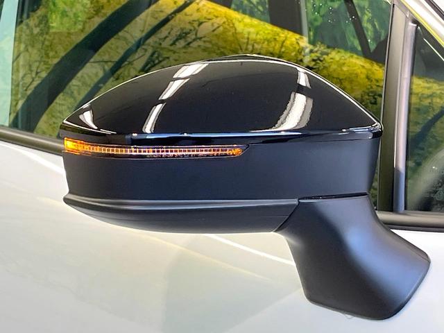 カローラクロス ハイブリッド　Ｚ　パノラマルーフ　純正１０．５型ナビ　バックカメラ　ブラインドスポットモニター　電動リアゲート　シートエアコン　パワーシート　セーフティセンス　ＬＥＤヘッド＆フォグ　オートエアコン　純正１８インチアルミ（24枚目）