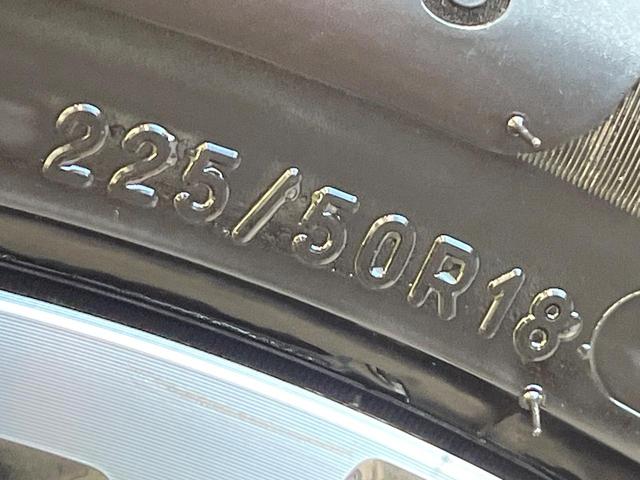 カローラクロス ハイブリッド　Ｚ　パノラマルーフ　純正１０．５型ナビ　バックカメラ　ブラインドスポットモニター　電動リアゲート　シートエアコン　パワーシート　セーフティセンス　ＬＥＤヘッド＆フォグ　オートエアコン　純正１８インチアルミ（25枚目）