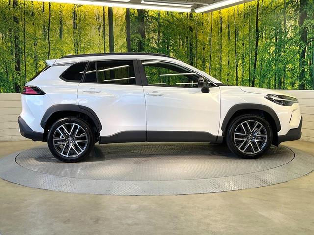 カローラクロス ハイブリッド　Ｚ　パノラマルーフ　純正１０．５型ナビ　バックカメラ　ブラインドスポットモニター　電動リアゲート　シートエアコン　パワーシート　セーフティセンス　ＬＥＤヘッド＆フォグ　オートエアコン　純正１８インチアルミ（34枚目）