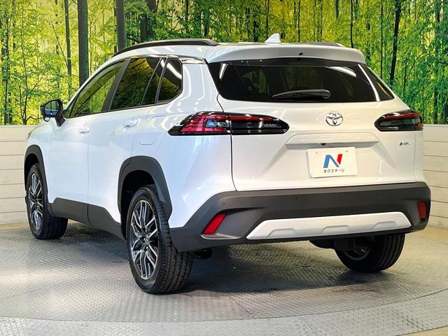 カローラクロス ハイブリッド　Ｚ　パノラマルーフ　純正１０．５型ナビ　バックカメラ　ブラインドスポットモニター　電動リアゲート　シートエアコン　パワーシート　セーフティセンス　ＬＥＤヘッド＆フォグ　オートエアコン　純正１８インチアルミ（35枚目）