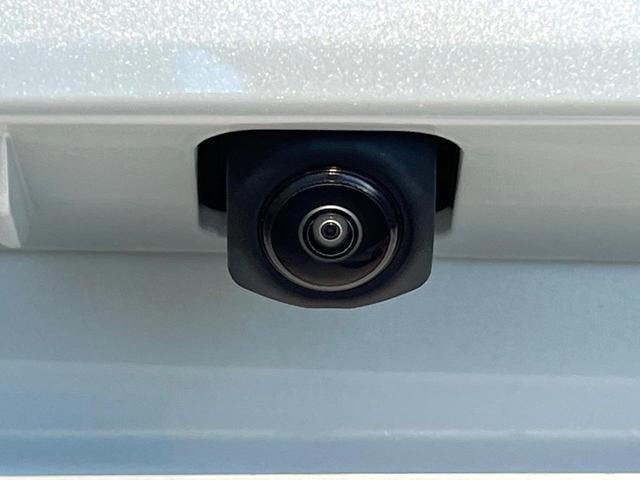 カローラクロス ハイブリッド　Ｚ　パノラマルーフ　純正１０．５型ナビ　バックカメラ　ブラインドスポットモニター　電動リアゲート　シートエアコン　パワーシート　セーフティセンス　ＬＥＤヘッド＆フォグ　オートエアコン　純正１８インチアルミ（44枚目）