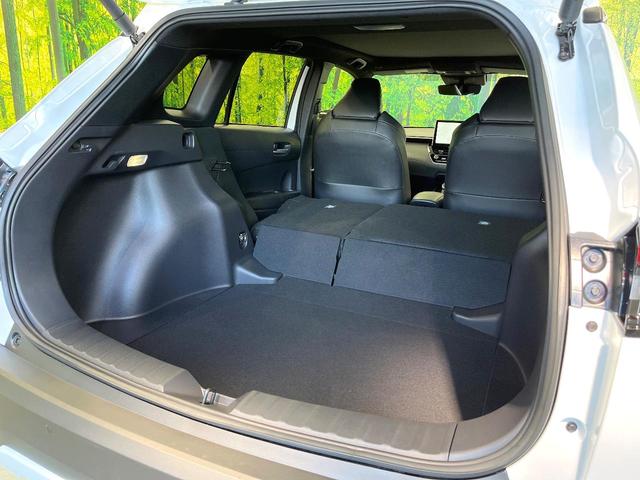 カローラクロス ハイブリッド　Ｚ　パノラマルーフ　純正１０．５型ナビ　バックカメラ　ブラインドスポットモニター　電動リアゲート　シートエアコン　パワーシート　セーフティセンス　ＬＥＤヘッド＆フォグ　オートエアコン　純正１８インチアルミ（47枚目）