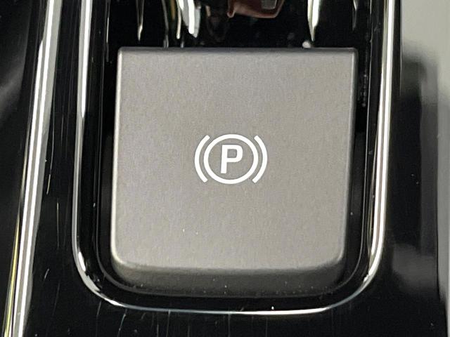 カローラクロス ハイブリッド　Ｚ　パノラマルーフ　純正１０．５型ナビ　バックカメラ　ブラインドスポットモニター　電動リアゲート　シートエアコン　パワーシート　セーフティセンス　ＬＥＤヘッド＆フォグ　オートエアコン　純正１８インチアルミ（64枚目）