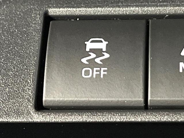 カローラクロス ハイブリッド　Ｚ　パノラマルーフ　純正１０．５型ナビ　バックカメラ　ブラインドスポットモニター　電動リアゲート　シートエアコン　パワーシート　セーフティセンス　ＬＥＤヘッド＆フォグ　オートエアコン　純正１８インチアルミ（69枚目）