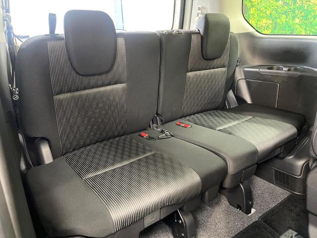 セレナ ｅ－パワー　ハイウェイスターＶ　エマージェンシーブレーキ　寒冷地仕様　プロパイロット　純正１０型ナビ　全周囲カメラ　デジタルインナーミラー　ブラインドスポットモニター　シートヒーター　両側電動ドア　リアオートエアコン　禁煙車（10枚目）