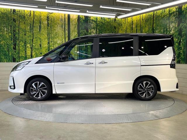 セレナ ｅ－パワー　ハイウェイスターＶ　エマージェンシーブレーキ　寒冷地仕様　プロパイロット　純正１０型ナビ　全周囲カメラ　デジタルインナーミラー　ブラインドスポットモニター　シートヒーター　両側電動ドア　リアオートエアコン　禁煙車（40枚目）