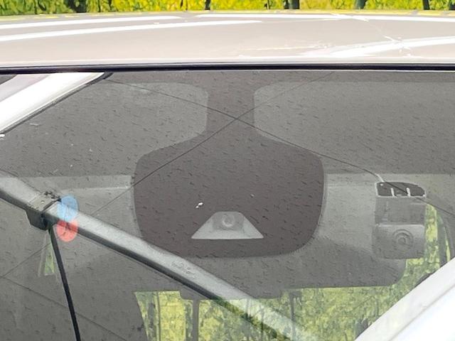 セレナ ｅ－パワー　ハイウェイスターＶ　後席モニター　純正１０インチナビ　プロパイロット　両側電動ドア　全周囲カメラ　デジタルインナーミラー　ＬＥＤヘッド　オートライト　オートエアコン　ＥＴＣ　ドラレコ　スマートキー　純正１５インチアルミ（24枚目）