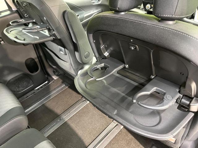 セレナ ｅ－パワー　ハイウェイスターＶ　後席モニター　純正１０インチナビ　プロパイロット　両側電動ドア　全周囲カメラ　デジタルインナーミラー　ＬＥＤヘッド　オートライト　オートエアコン　ＥＴＣ　ドラレコ　スマートキー　純正１５インチアルミ（59枚目）