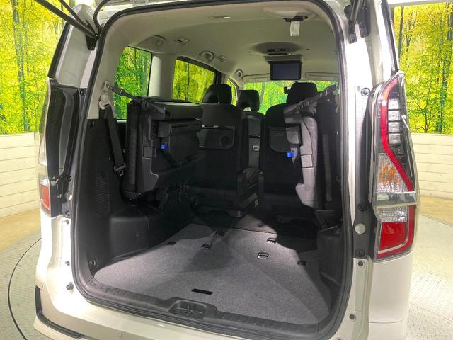 セレナ ｅ－パワー　ハイウェイスターＶ　後席モニター　純正１０インチナビ　プロパイロット　両側電動ドア　全周囲カメラ　デジタルインナーミラー　ＬＥＤヘッド　オートライト　オートエアコン　ＥＴＣ　ドラレコ　スマートキー　純正１５インチアルミ（63枚目）