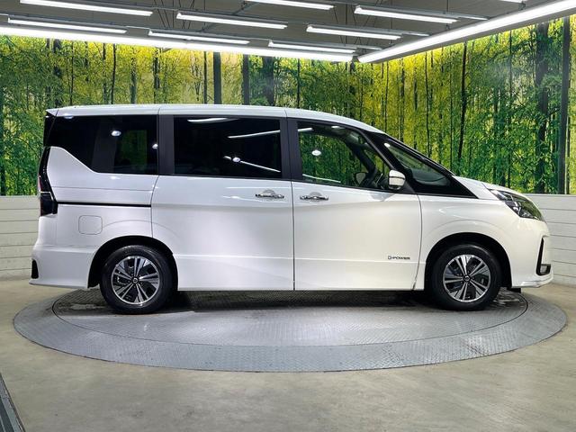 セレナ ｅ－パワー　ハイウェイスターＶ　後席モニター　純正１０インチナビ　プロパイロット　両側電動ドア　全周囲カメラ　デジタルインナーミラー　ＬＥＤヘッド　オートライト　オートエアコン　ＥＴＣ　ドラレコ　スマートキー　純正１５インチアルミ（69枚目）