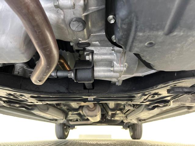 タフト Ｇターボ　ダーククロムベンチャー　ガラスルーフ　スマートアシスト　純正ＳＤナビ　全周囲カメラ　フルセグ　アダプティブクルーズ　シートヒーター　ＥＴＣ　ドラレコ　禁煙車　純正１５インチアルミ　ＬＥＤヘッド　アイドリングストップ（19枚目）