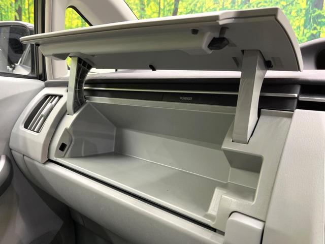 プリウス Ｓ　ＬＥＤエディション　純正ナビ　バックカメラ　ＬＥｄヘッド　オートライト　オートエアコン　禁煙車　ＥＴＣ　ドラレコ　スマートキー　純正革巻きステアリング　Ｂｌｕｅｔｏｏｔｈ再生　電動格納ミラー　ヘッドライトウォッシャー（44枚目）