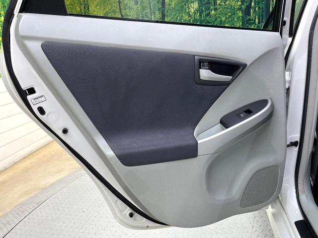 プリウス Ｓ　ＬＥＤエディション　純正ナビ　バックカメラ　ＬＥｄヘッド　オートライト　オートエアコン　禁煙車　ＥＴＣ　ドラレコ　スマートキー　純正革巻きステアリング　Ｂｌｕｅｔｏｏｔｈ再生　電動格納ミラー　ヘッドライトウォッシャー（53枚目）