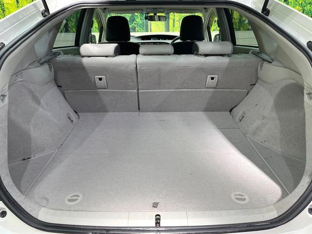 プリウス Ｓ　ＬＥＤエディション　純正ナビ　バックカメラ　ＬＥｄヘッド　オートライト　オートエアコン　禁煙車　ＥＴＣ　ドラレコ　スマートキー　純正革巻きステアリング　Ｂｌｕｅｔｏｏｔｈ再生　電動格納ミラー　ヘッドライトウォッシャー（56枚目）