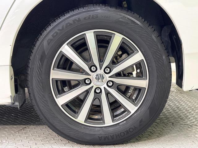 プリウス Ｓ　ＬＥＤエディション　純正ナビ　バックカメラ　ＬＥｄヘッド　オートライト　オートエアコン　禁煙車　ＥＴＣ　ドラレコ　スマートキー　純正革巻きステアリング　Ｂｌｕｅｔｏｏｔｈ再生　電動格納ミラー　ヘッドライトウォッシャー（70枚目）