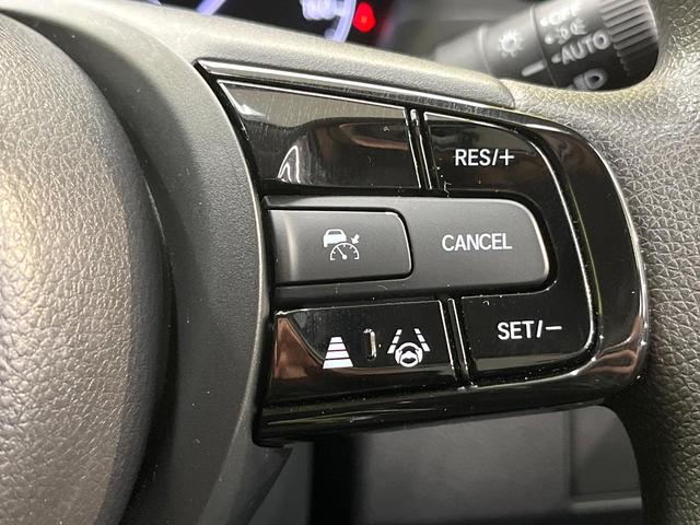 ヴェゼル Ｇ　純正９型ナビ　バックカメラ　アダプティブクルーズ　ワイヤレス充電　ホンダセンシング　ＬＥＤヘッド＆フォグ　オートハイビーム　オートエアコン　純正１６インチアルミ　スマートキー　ＥＴＣ　ドラレコ（5枚目）