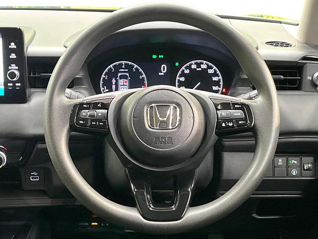 ヴェゼル Ｇ　純正９型ナビ　バックカメラ　アダプティブクルーズ　ワイヤレス充電　ホンダセンシング　ＬＥＤヘッド＆フォグ　オートハイビーム　オートエアコン　純正１６インチアルミ　スマートキー　ＥＴＣ　ドラレコ（11枚目）