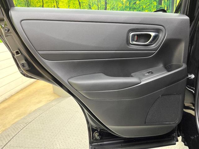 ヴェゼル Ｇ　純正９型ナビ　バックカメラ　アダプティブクルーズ　ワイヤレス充電　ホンダセンシング　ＬＥＤヘッド＆フォグ　オートハイビーム　オートエアコン　純正１６インチアルミ　スマートキー　ＥＴＣ　ドラレコ（50枚目）
