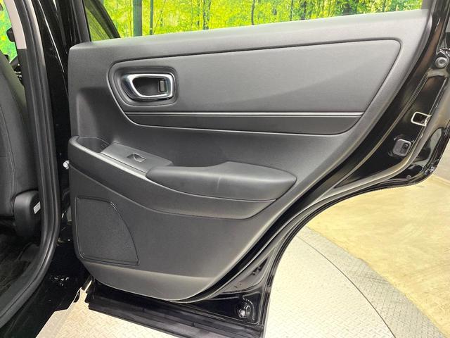 ヴェゼル Ｇ　純正９型ナビ　バックカメラ　アダプティブクルーズ　ワイヤレス充電　ホンダセンシング　ＬＥＤヘッド＆フォグ　オートハイビーム　オートエアコン　純正１６インチアルミ　スマートキー　ＥＴＣ　ドラレコ（51枚目）