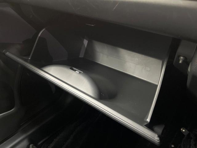 ヴェゼル Ｇ　純正９型ナビ　バックカメラ　アダプティブクルーズ　ワイヤレス充電　ホンダセンシング　ＬＥＤヘッド＆フォグ　オートハイビーム　オートエアコン　純正１６インチアルミ　スマートキー　ＥＴＣ　ドラレコ（52枚目）