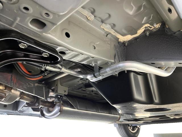 セレナ ｅ－パワー　ハイウェイスターＶ　登録済未使用車　純正１２．３型ナビ　全周囲カメラ　フルセグ　プロパイロット　ワイヤレス充電　ハンズフリー機能付両側電動ドア　リアオートエアコン　ＬＥＤヘッド＆フォグ　純正１６インチアルミ　スマートキー（32枚目）