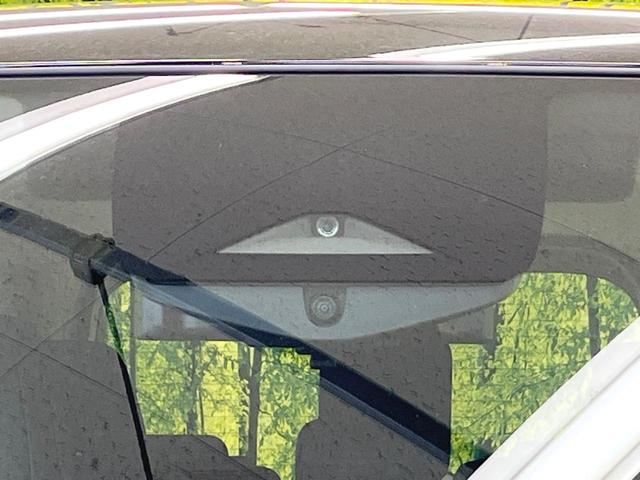 セレナ ｅ－パワー　ハイウェイスターＶ　登録済未使用車　純正１２．３型ナビ　全周囲カメラ　フルセグ　プロパイロット　ワイヤレス充電　ハンズフリー機能付両側電動ドア　リアオートエアコン　ＬＥＤヘッド＆フォグ　純正１６インチアルミ　スマートキー（52枚目）