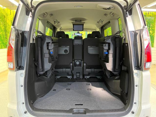 セレナ ハイウェイスター　フリップダウンモニター　エマージェンシーブレーキ　純正８型ナビ　全周囲カメラ　プロパイロット　ハンズフリー機能付両側電動ドア　純正１６インチアルミ　リアオートエアコン　ＬＥＤヘッド　スマートキー（11枚目）