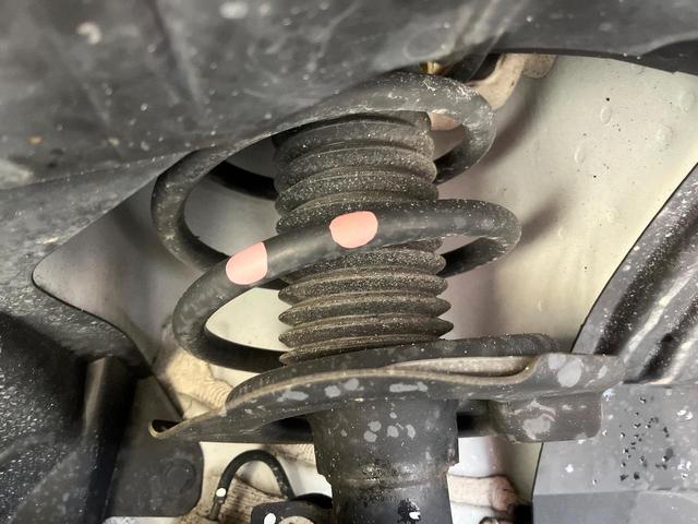 セレナ ハイウェイスター　フリップダウンモニター　エマージェンシーブレーキ　純正８型ナビ　全周囲カメラ　プロパイロット　ハンズフリー機能付両側電動ドア　純正１６インチアルミ　リアオートエアコン　ＬＥＤヘッド　スマートキー（21枚目）