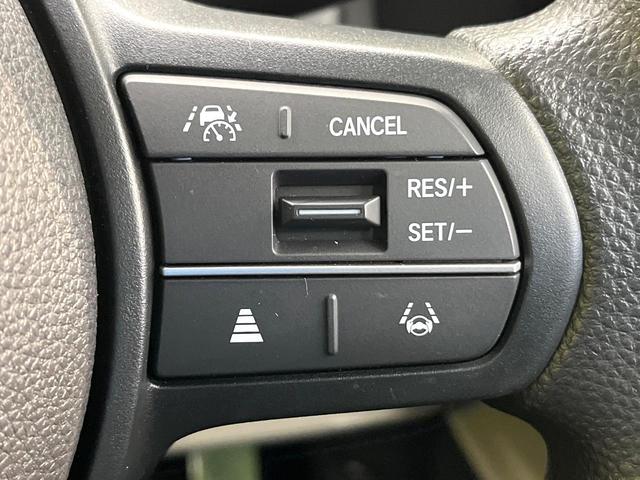 Ｎ－ＢＯＸ ベースグレード　ホンダセンシング　電動ドア　アダプティブクルーズ　ＬＥＤヘッド　オートハイビーム　オートエアコン　クリアランスソナー　誤発進抑制機能　電動格納ミラー　スマートキー　プライバシーガラス（3枚目）