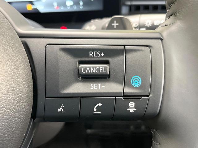 セレナ ハイウェイスターＶ　登録済未使用車　純正１２．３型ナビ　全周囲カメラ　デジタルインナーミラー　プロパイロット　ハンズフリー機能付両側電動ドア　ワイヤレス充電　ＬＥＤヘッド＆フォグ　オートハイビーム　リアオートエアコン（6枚目）