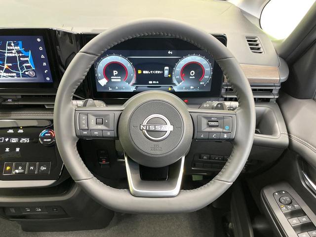 セレナ ハイウェイスターＶ　登録済未使用車　純正１２．３型ナビ　全周囲カメラ　デジタルインナーミラー　プロパイロット　ハンズフリー機能付両側電動ドア　ワイヤレス充電　ＬＥＤヘッド＆フォグ　オートハイビーム　リアオートエアコン（12枚目）