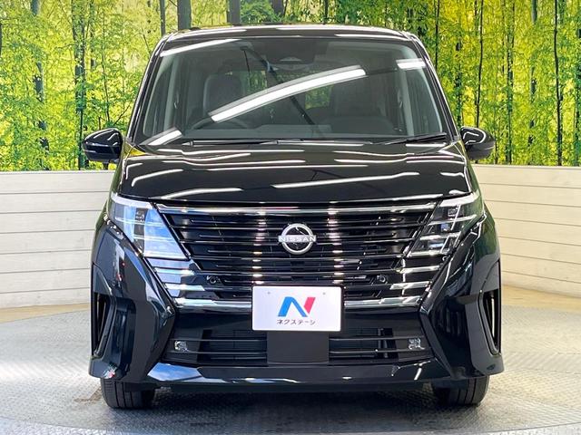 セレナ ハイウェイスターＶ　登録済未使用車　純正１２．３型ナビ　全周囲カメラ　デジタルインナーミラー　プロパイロット　ハンズフリー機能付両側電動ドア　ワイヤレス充電　ＬＥＤヘッド＆フォグ　オートハイビーム　リアオートエアコン（15枚目）